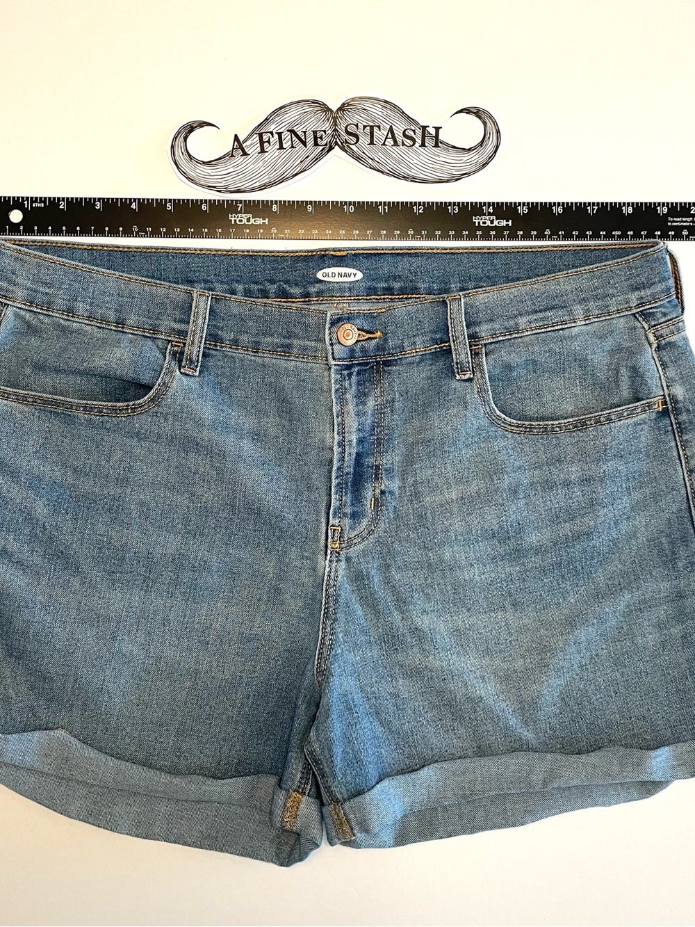Old Navy Medium Blue Denim Roll-Cuff Women’s Shorts